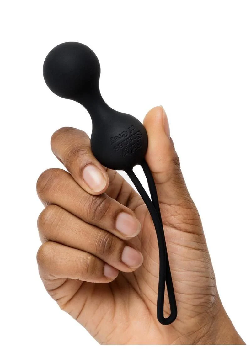 Fifty Shades Of Grey X Womanizer Desire Blooms Rechargeable Silicone Kit - Image 4