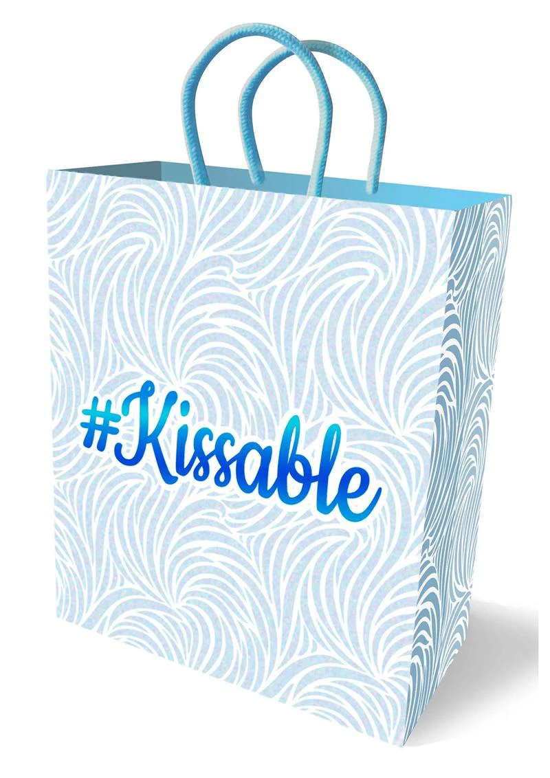 #Kissable - Image 2