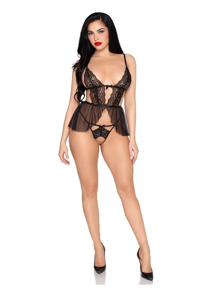 Leg Avenue Scalloped Lace and Mesh Babydoll and Matching Crotchless Panty - Image 3