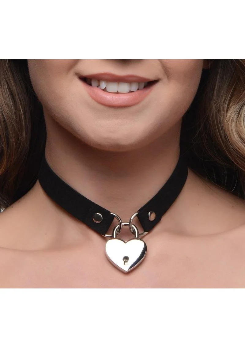 Master Series Lock-It Heart Lock and Key Choker - Image 4