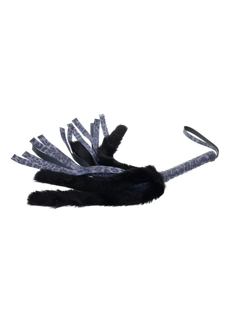 Sex and Mischief Cougar Faux Fur Flogger - Image 3
