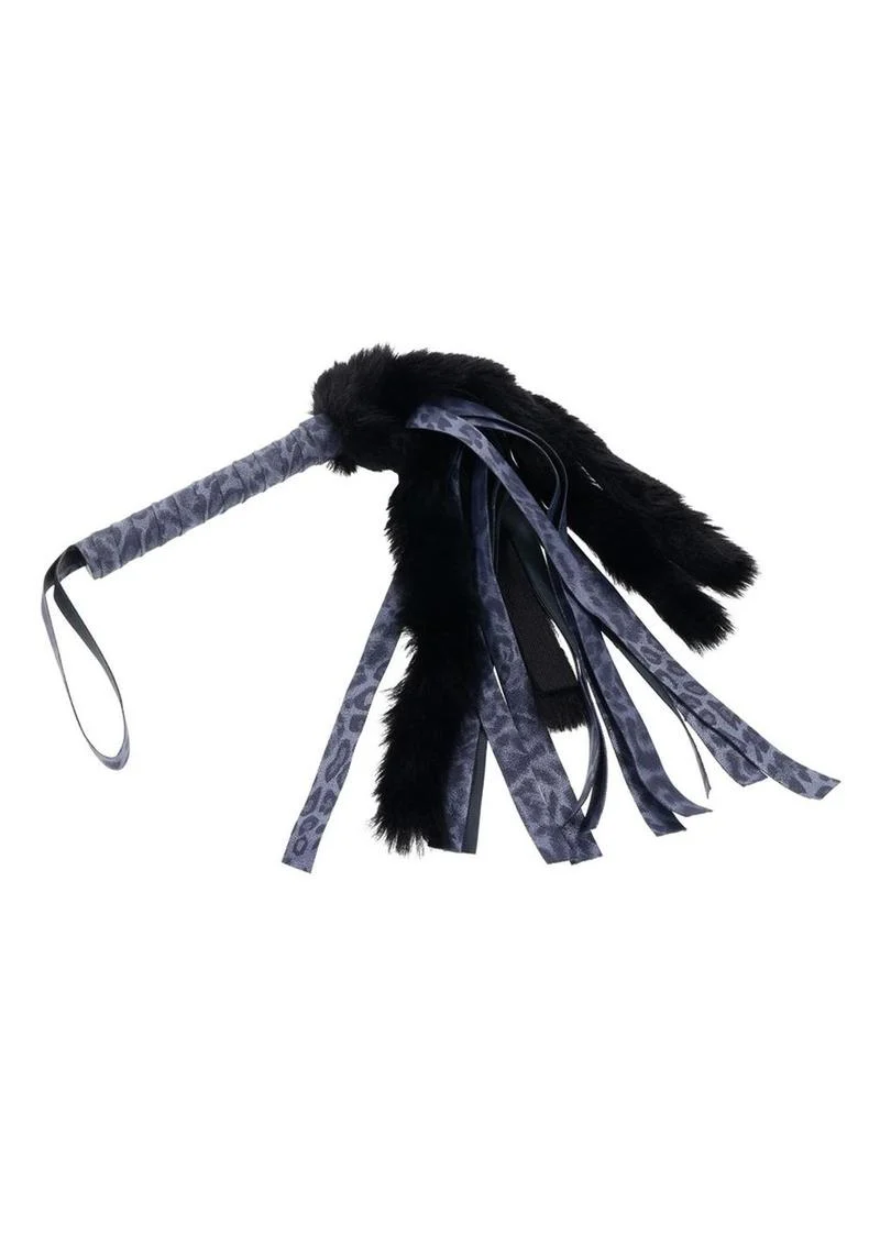 Sex and Mischief Cougar Faux Fur Flogger - Image 4