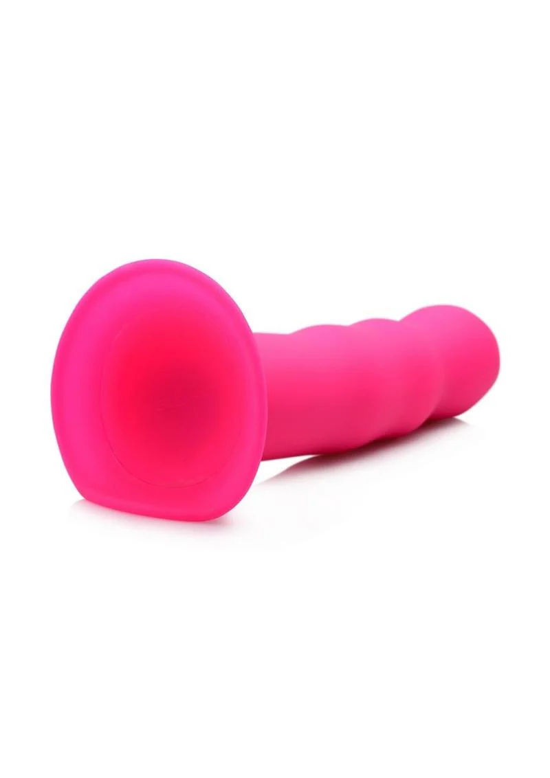 Squeeze-It Squeezable Wavy 7.2in Dildo - Image 3