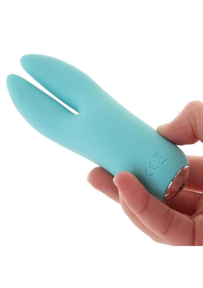 Vedo Kitti Silicone Rechargeable Clitoral Vibrator - Tease Me - Image 4