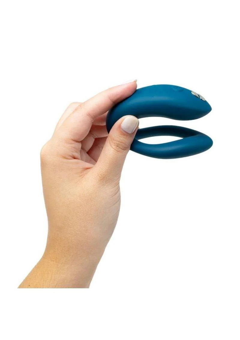 We-Vibe Sync O Rechargeable Silicone Couples Vibrator with Remote Control - Velvet - Image 4